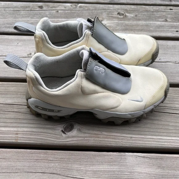 Vintage 2001 Nike ACG Wailuku womens runners 7.5